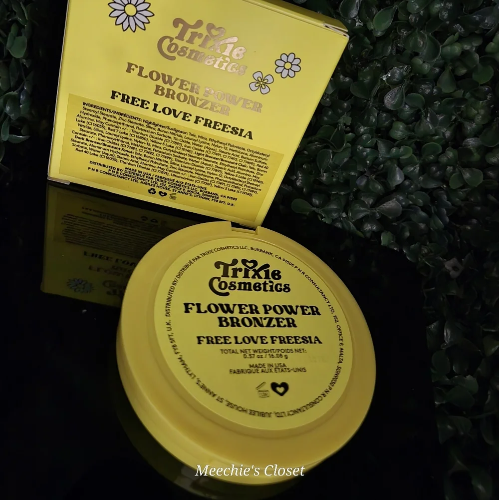 Trixie Cosmetics Flower Power Bronzer Free Love Freesia NIB